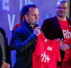 tadeusz stabrawa oddaje krew